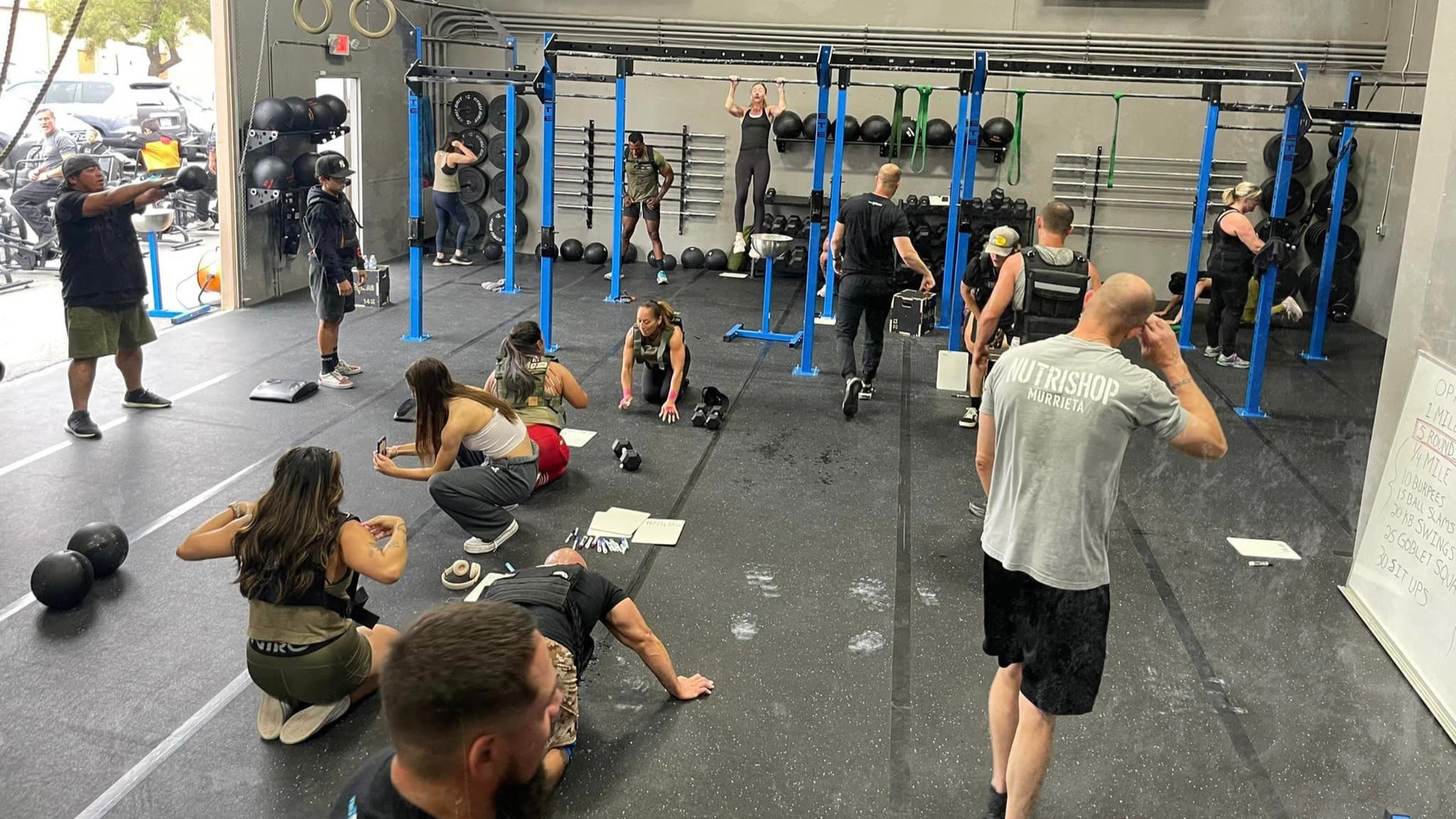 TRU FITNESS Murrieta members training on the floor